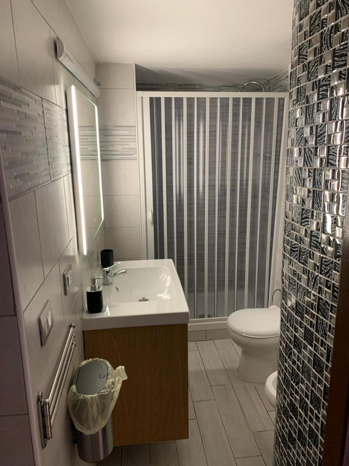 Donnaregina5 * Naples