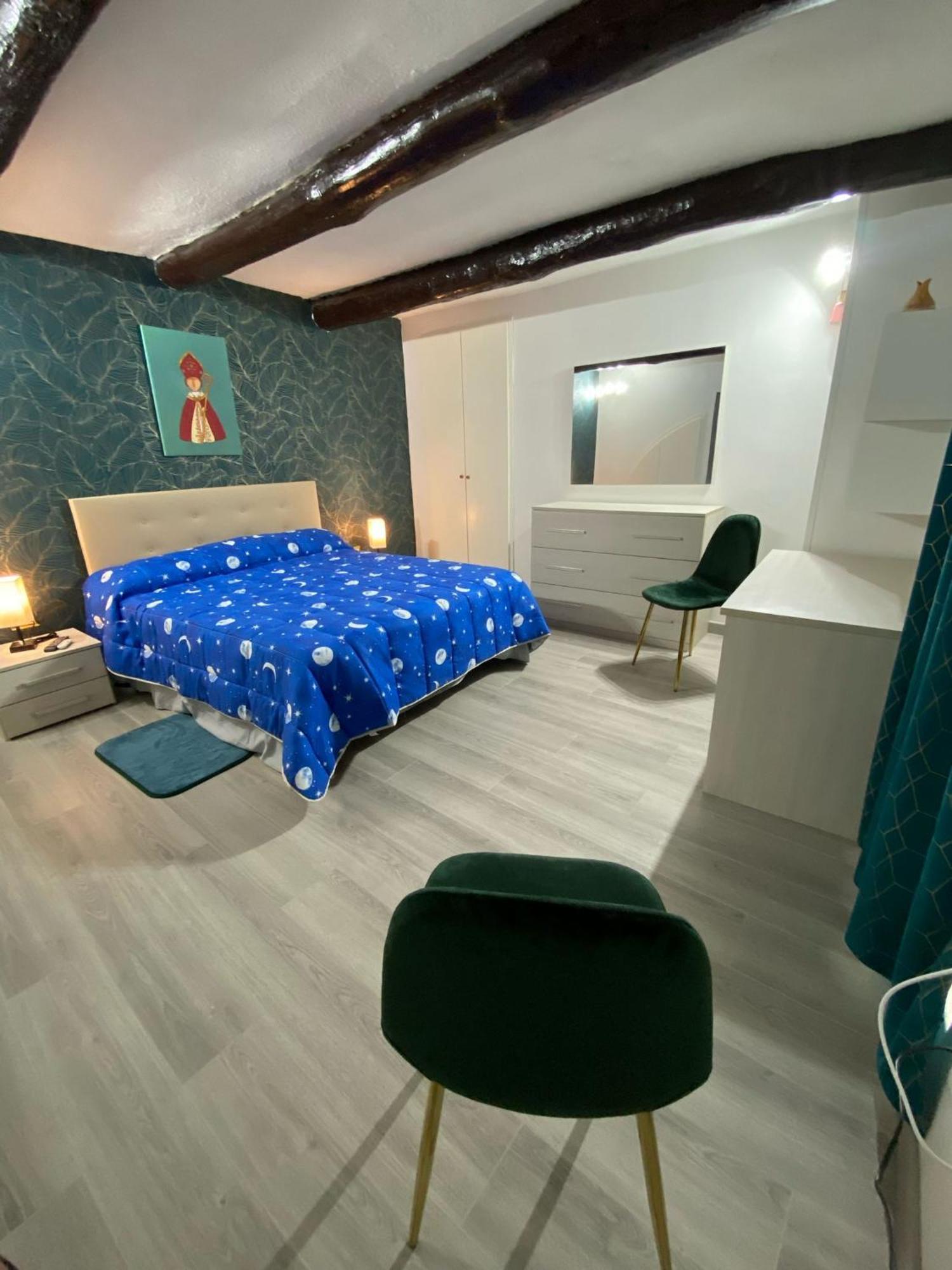Apartment Donnaregina5 *