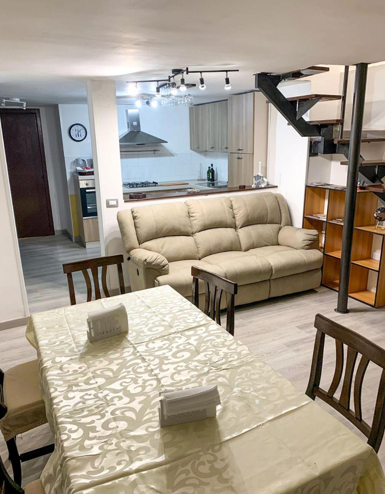 Apartment Donnaregina5 Naples